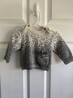 Offcorss Kids White Grey Ombre Gradient Knit Sweater Size Small Fall Winter Wear